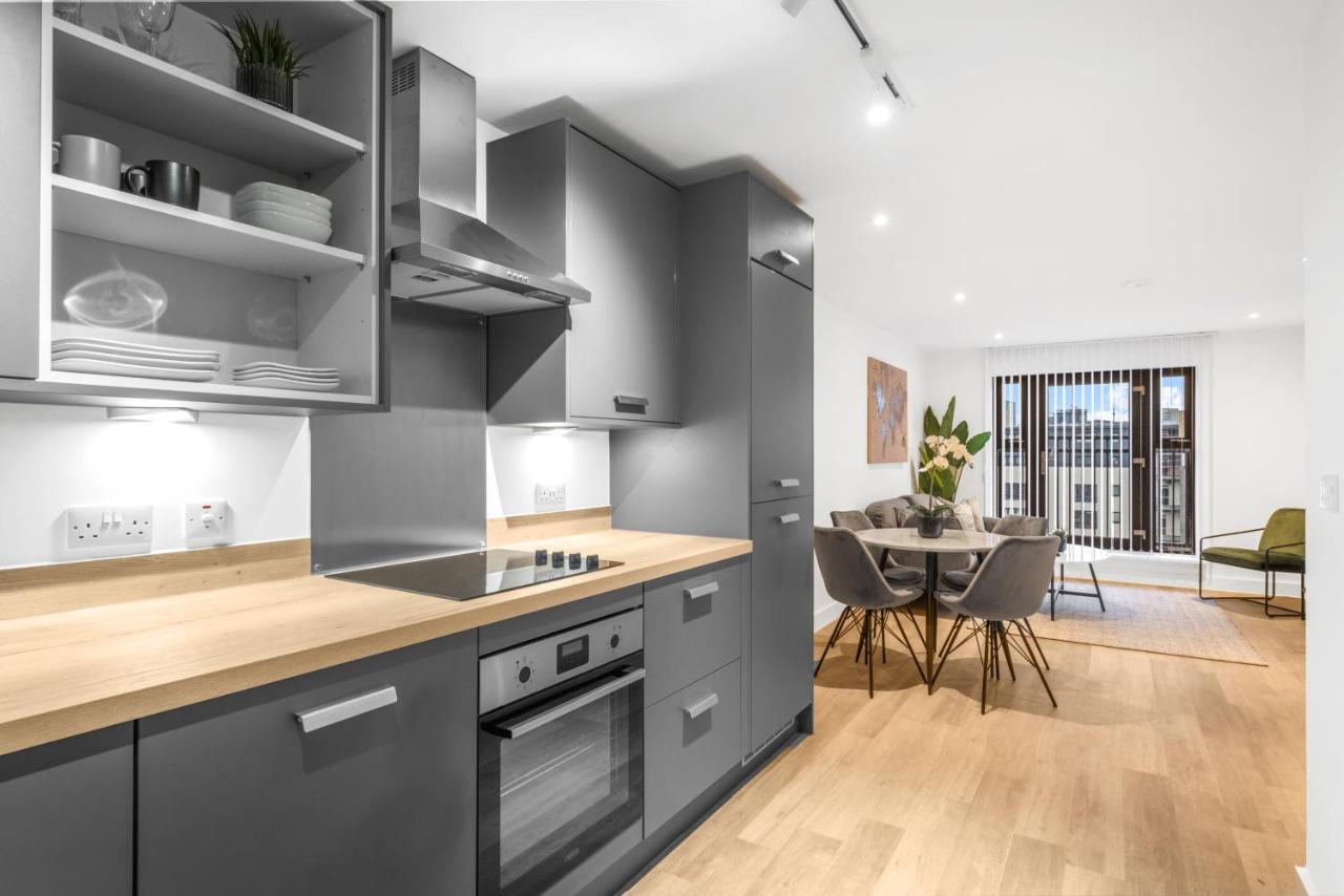 Exoticstay Apartments- 5* Elegant Luxury Centrally Located 2-Bedroom Apt Бирмингам Екстериор снимка