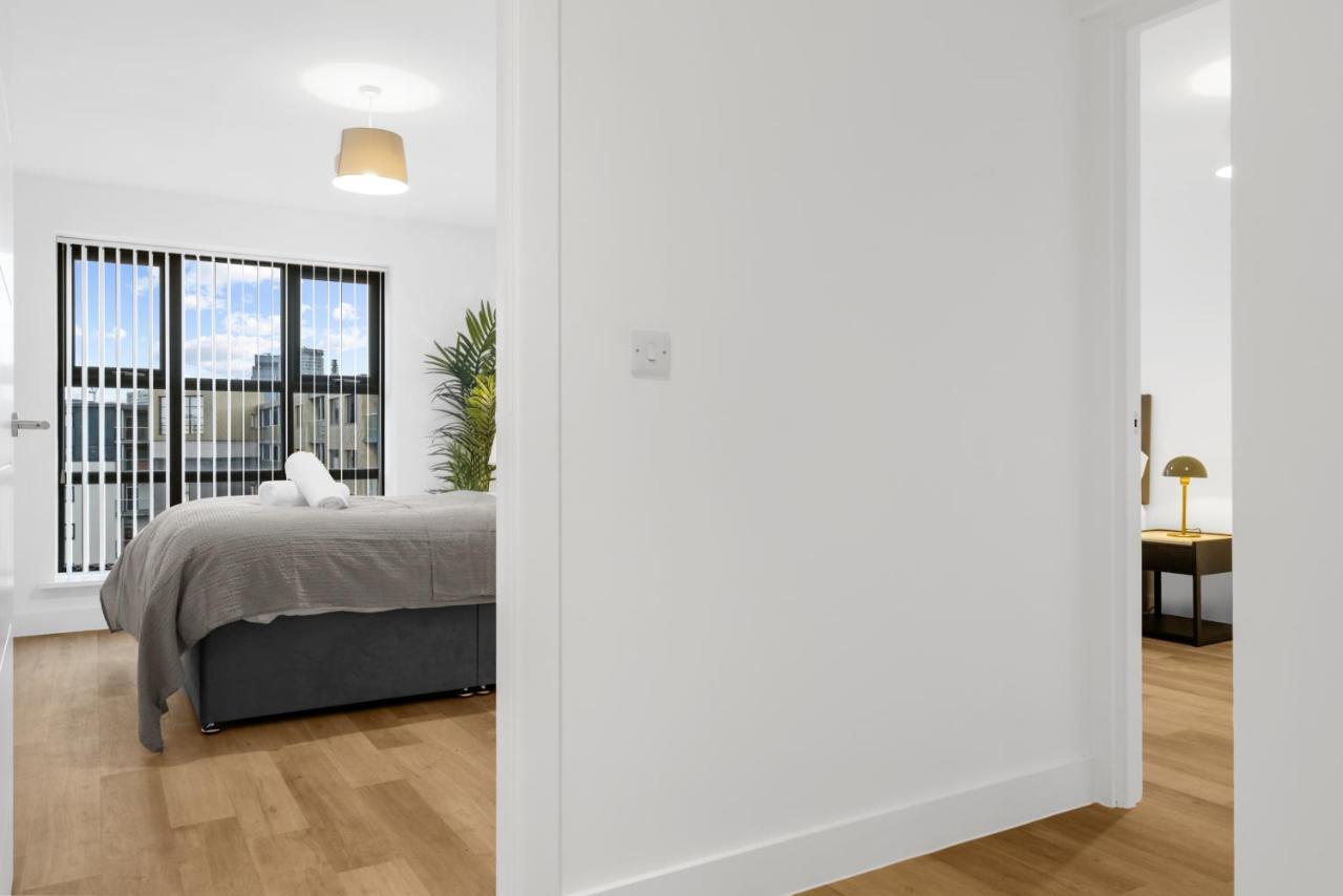 Exoticstay Apartments- 5* Elegant Luxury Centrally Located 2-Bedroom Apt Бирмингам Екстериор снимка